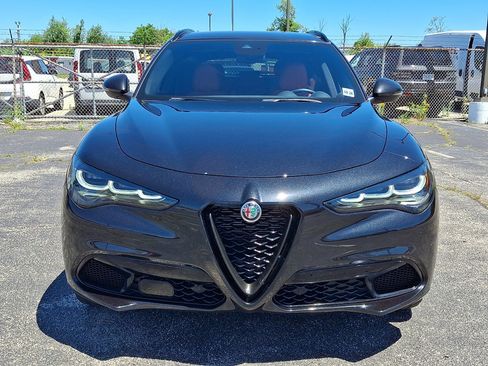 Used 2024 Alfa Romeo Stelvio Veloce AWD/4WD image 8