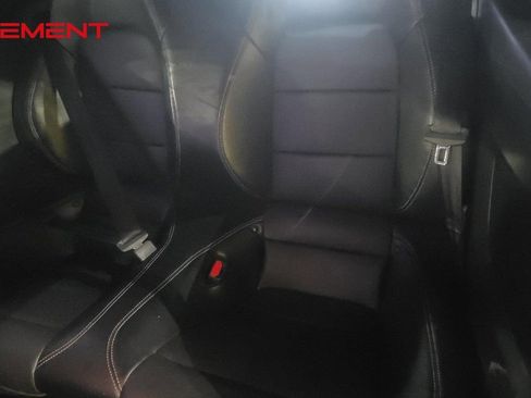 Used 2022 Ford Mustang Premium image 33