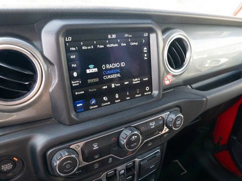 Certified 2023 Jeep Gladiator Overland image 19