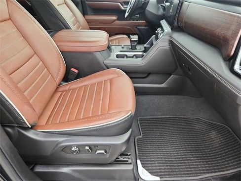 Used 2023 GMC Sierra 1500 Denali Ultimate image 28