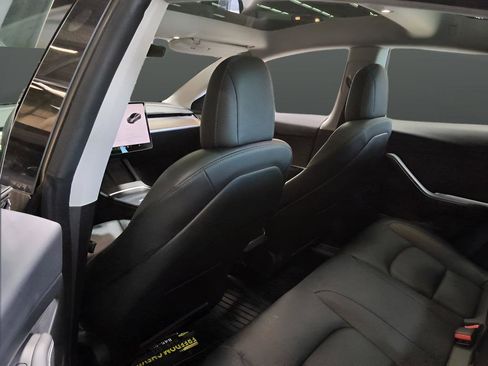Used 2023 Tesla Model 3 Performance image 26