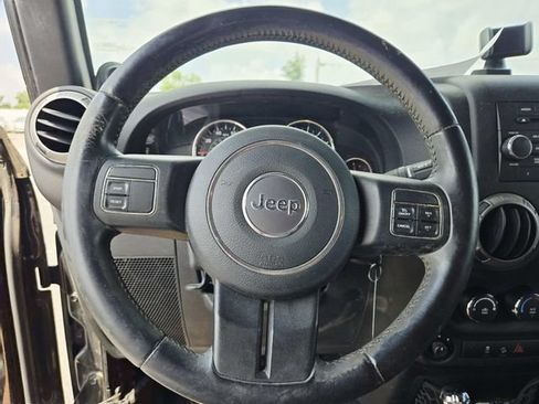 Used 2012 Jeep Wrangler Unlimited Sport AWD/4WD image 10