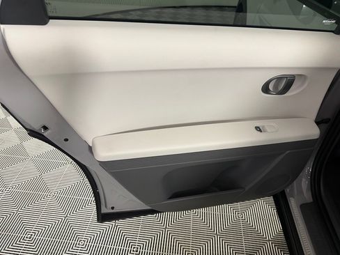 Used 2026 Hyundai Ioniq 5 SEL RWD image 27