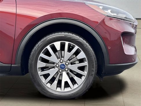 Used 2021 Ford Escape Titanium image 43