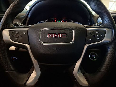 Used 2022 GMC Terrain SLE w/ Driver Convenience Package image 18