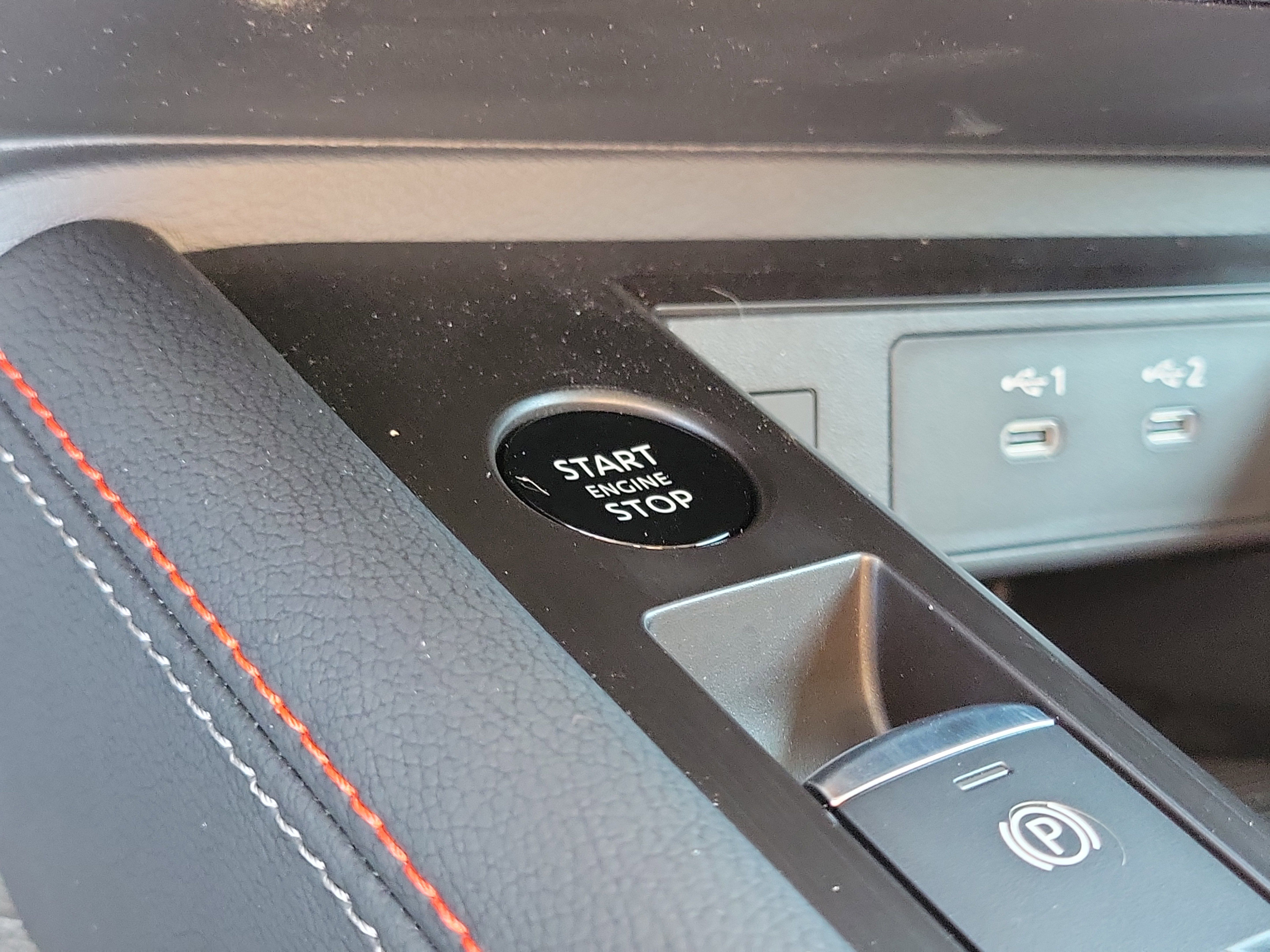 Used 2025 Nissan Kicks SR AWD/4WD image 28