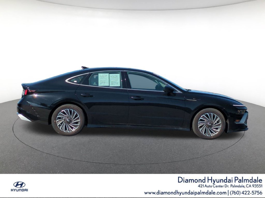 Used 2025 Hyundai Sonata Limited FWD image 8