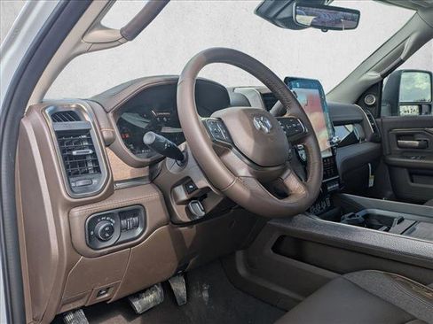 New 2026 RAM 2500 Limited AWD/4WD image 3