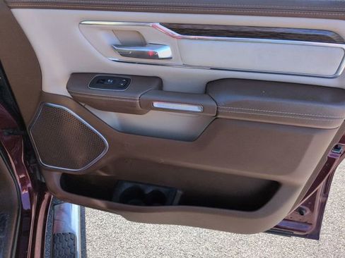 Used 2019 RAM 1500 Laramie AWD/4WD image 35