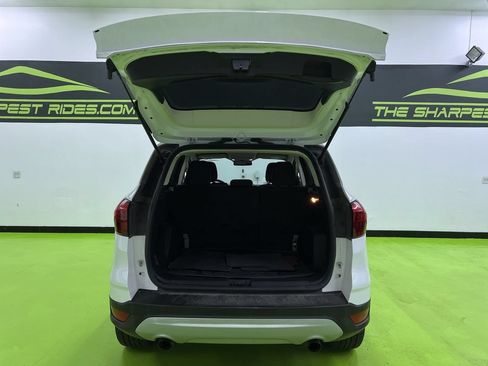 Used 2019 Ford Escape SE AWD/4WD image 9