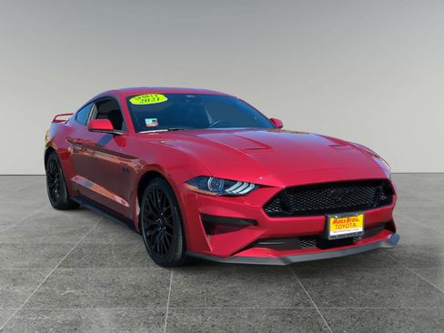 Used 2021 Ford Mustang GT Premium w/ GT Performance Package RWD image 7
