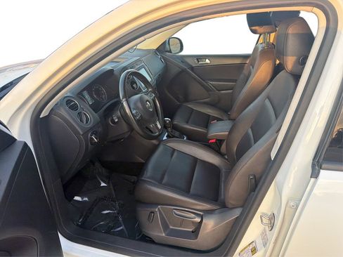 Used 2017 Volkswagen Tiguan S FWD image 10