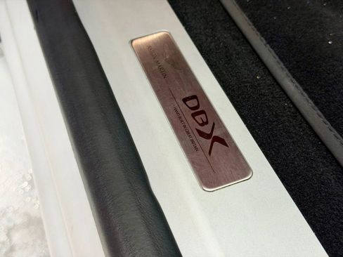 Used 2023 Aston Martin DBX image 17