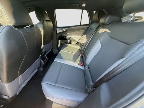 Used 2023 Volkswagen ID.4 Pro S image 24