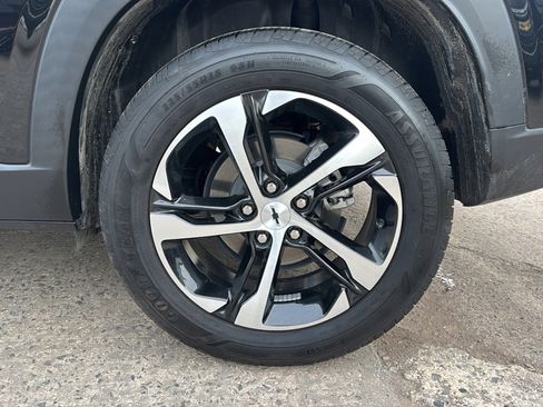 Used 2024 Chevrolet Trax RS image 37