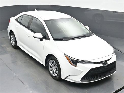 Used 2022 Toyota Corolla LE image 35