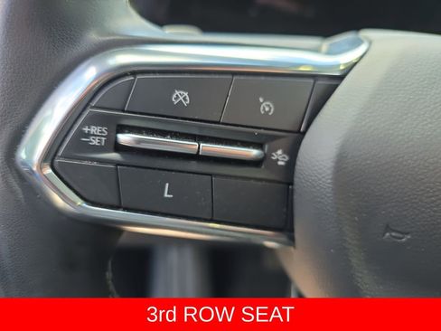 Used 2024 Chevrolet Traverse LT FWD image 17