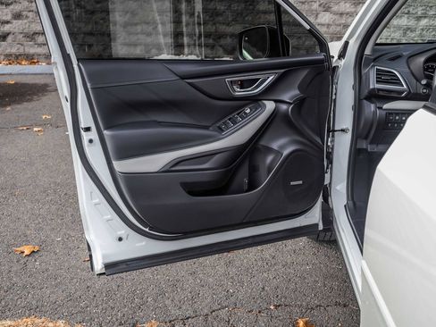 Used 2023 Subaru Forester Limited image 22