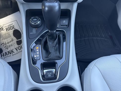 Used 2020 Jeep Cherokee Limited w/ Technology Group image 28