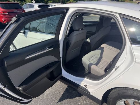 Used 2016 Ford Fusion S FWD image 20