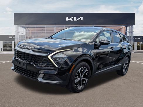 Certified 2023 Kia Sportage EX FWD image 6