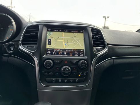 Used 2018 Jeep Grand Cherokee Limited w/ Luxury Group II image 20