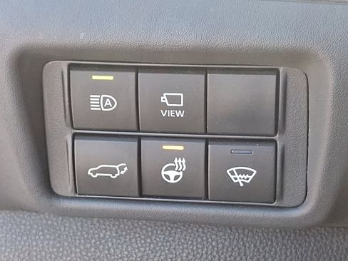 Certified 2021 Toyota Highlander Platinum image 25