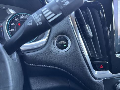 Certified 2023 Chevrolet Traverse LT FWD image 20