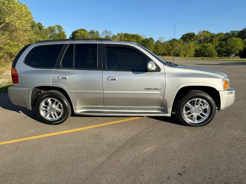 Used 2006 GMC Envoy Denali image 4