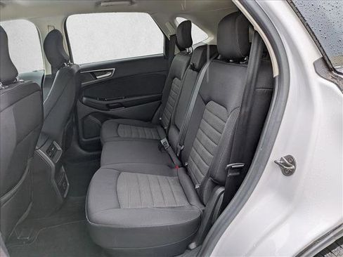 Used 2018 Ford Edge SEL FWD image 17