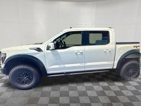 Used 2025 Ford F150 Raptor AWD/4WD image 12