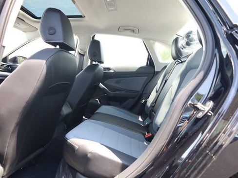 New 2026 Volkswagen Jetta SE FWD image 20