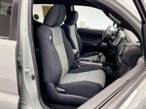 Used 2023 Toyota Tacoma TRD Off-Road w/ Advanced Technology Package image 6