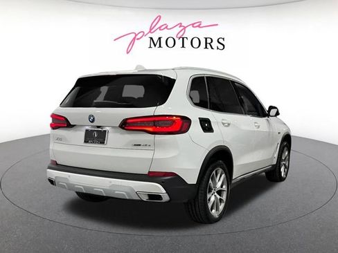 Certified 2023 BMW X5 xDrive45e w/ Climate Comfort Package AWD/4WD image 5