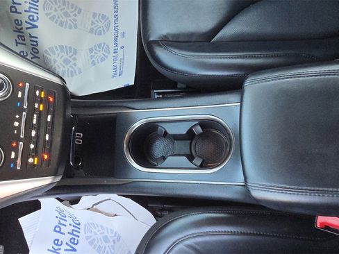 Used 2019 Lincoln MKC Select w/ Select Plus Package image 28