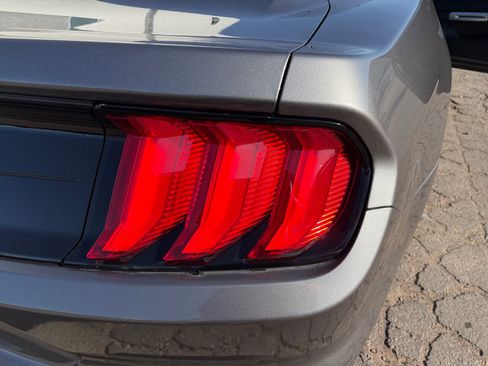 Used 2021 Ford Mustang Coupe RWD image 28