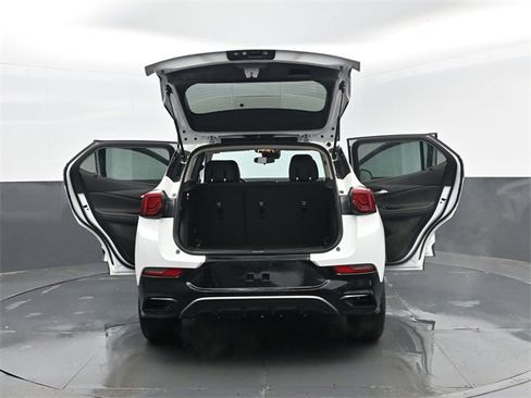 Used 2023 Chevrolet Silverado 1500 LT image 19