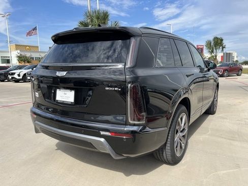 New 2026 Cadillac Vistiq Sport w/ LPO, Floor Liner Package image 5