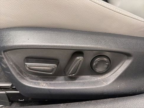 Used 2026 Toyota Camry SE FWD image 14