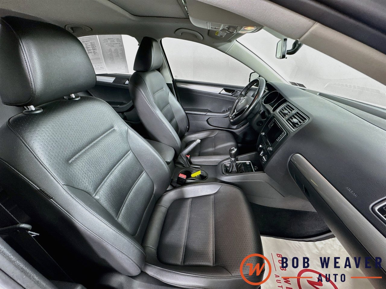 Used 2017 Volkswagen Jetta SE FWD image 36