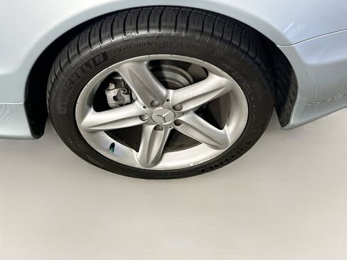 Used 2005 Mercedes-Benz SL 500 image 11