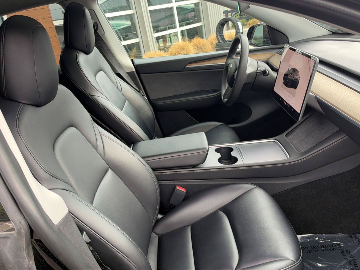Used 2022 Tesla Model Y Performance AWD/4WD image 23