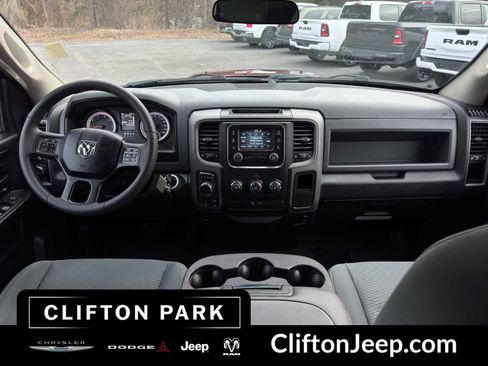 Used 2018 RAM 1500 Express image 17