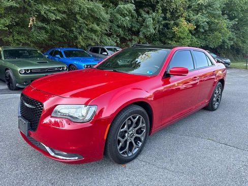 Used 2015 Chrysler 300 S w/ 300S Premium Group AWD/4WD image 3