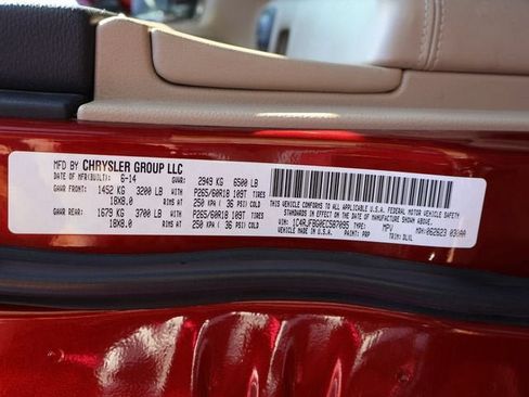 Used 2014 Jeep Grand Cherokee Limited w/ Luxury Group II AWD/4WD image 42