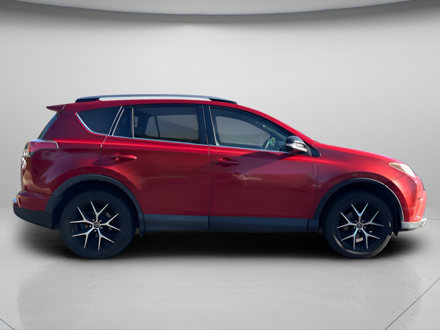 Used 2016 Toyota RAV4 SE AWD/4WD image 4
