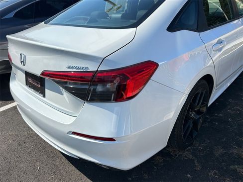 Used 2024 Honda Civic Sport image 17