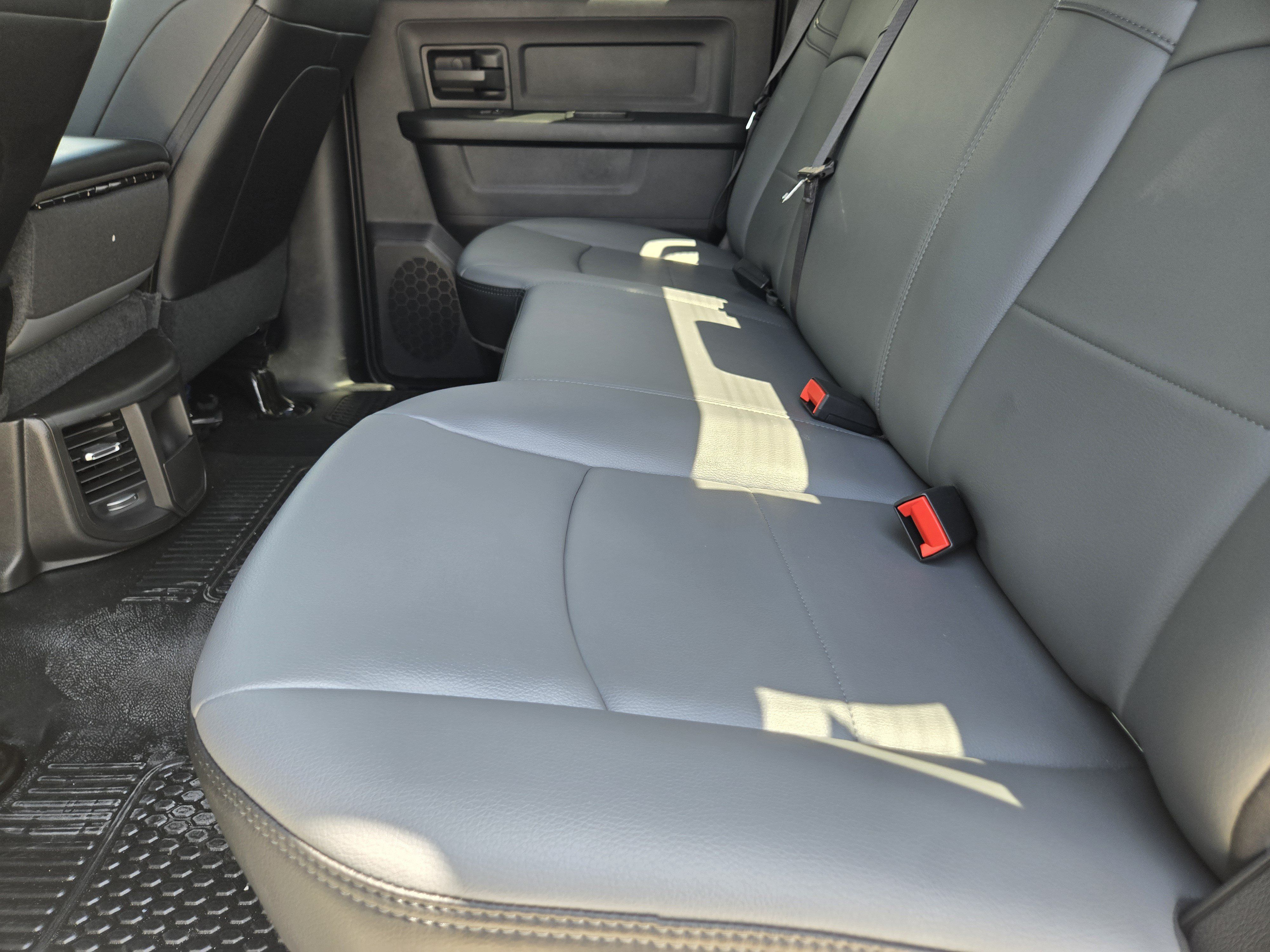 New 2026 RAM 2500 Tradesman w/ Chrome Appearance Group AWD/4WD image 19