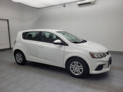 Used 2017 Chevrolet Sonic LT image 11