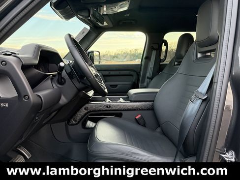Used 2025 Land Rover Defender 110 image 16